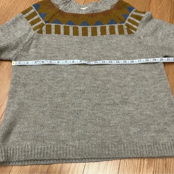 Indi & Cold Geometric Pattern Sweater - Picture 13 of 13